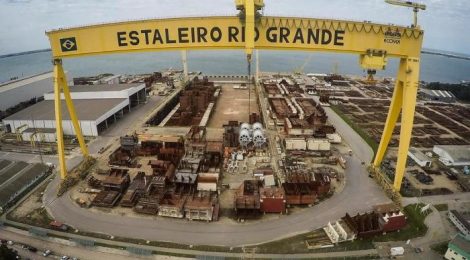 Estaleiro de Rio Grande ganha nova operação como apoio para carregar grandes navios