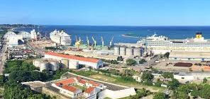 Porto do Recife supera em novembro o total movimentado em 2018