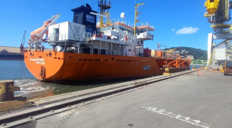 Porto de São Francisco do Sul tem concluída a dragagem de dois berços de atracação