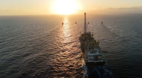 Petrobras supera baixa do barril e fecha trimestre com lucro