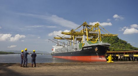 Porto da Usiminas em Cubatão inicia movimentação de cargas da Petrocoque