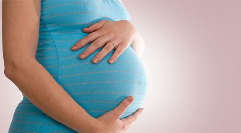 Projeto garante à gestante provedora seis meses de salário-maternidade sem ônus para empregador