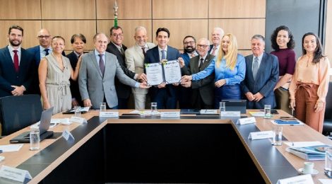 PL 733: Acordo busca consenso para capítulo sobre trabalho portuário