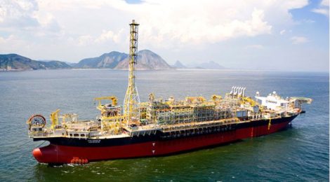 Petrobras estuda antecipar retirada de plataformas maduras