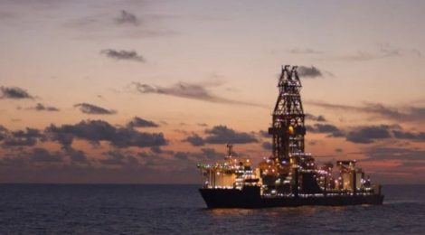 Petrobras renegocia 13 contratos de sondas